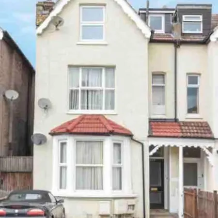 Lovely 1 Bedroom Flat In Quiet Wimbledon Londres Exterior foto