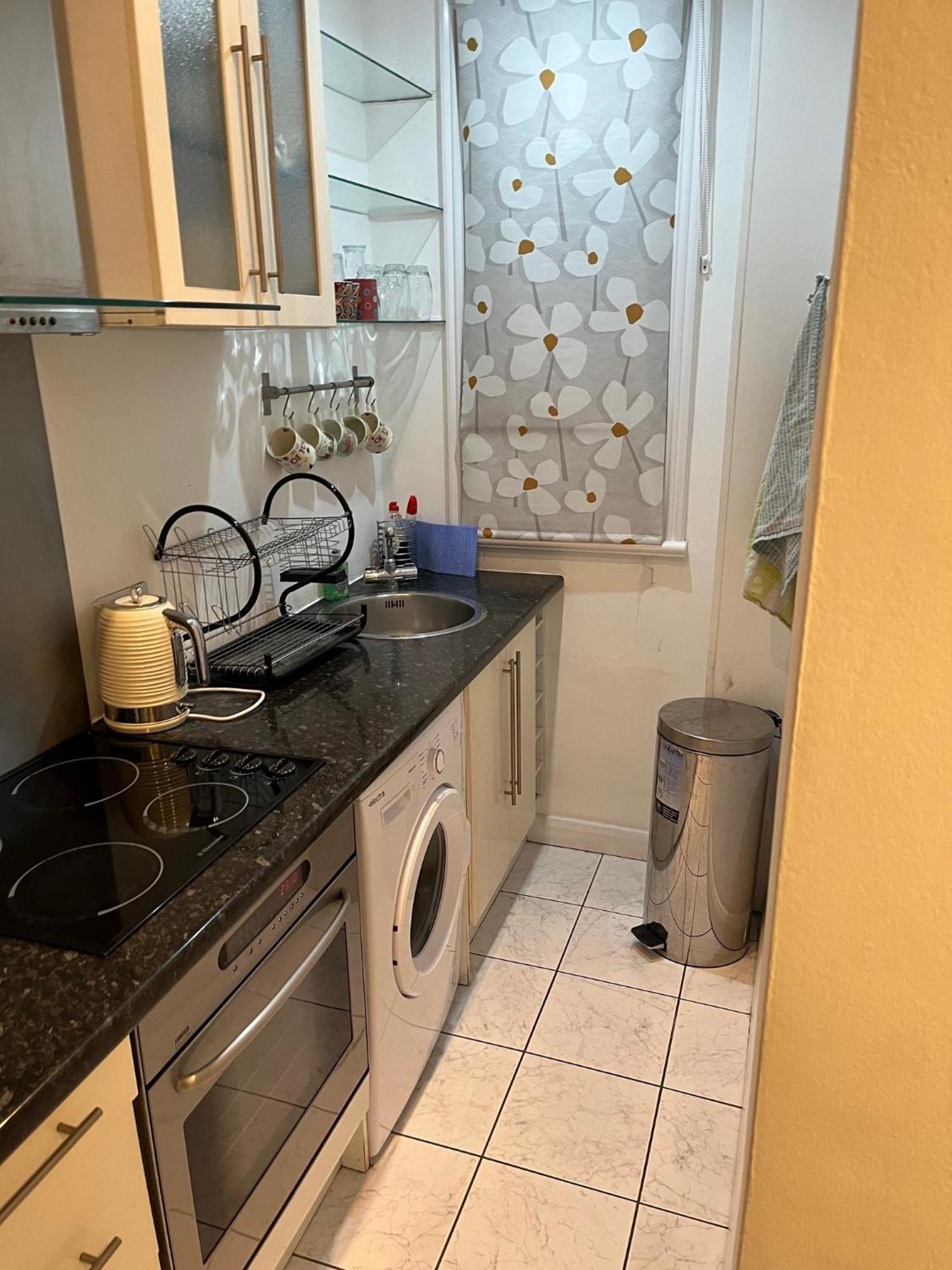 Lovely 1 Bedroom Flat In Quiet Wimbledon Apartamento